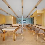 Zeyt Hotel