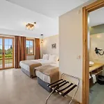 Hotel Zeyt *