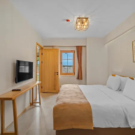 Zeyt Hotel