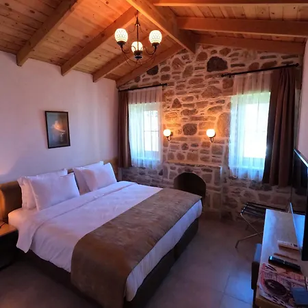 Zeyt Otel